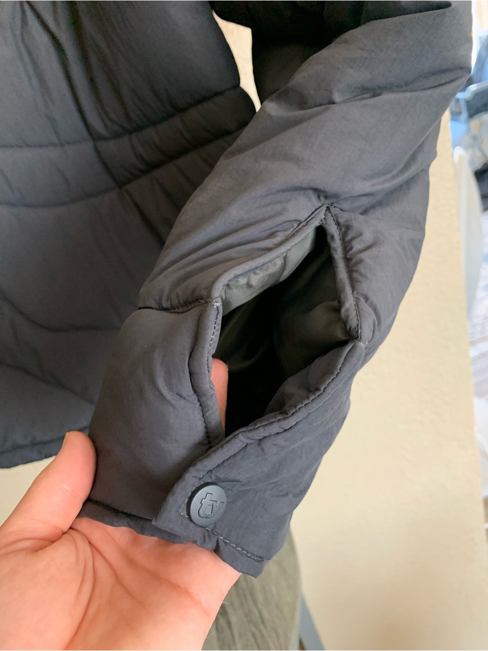 Women's Black Puffer Jacket - Thirty Years - Picture 7 of 7